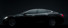 Tesla S side view Patrick Jaworek